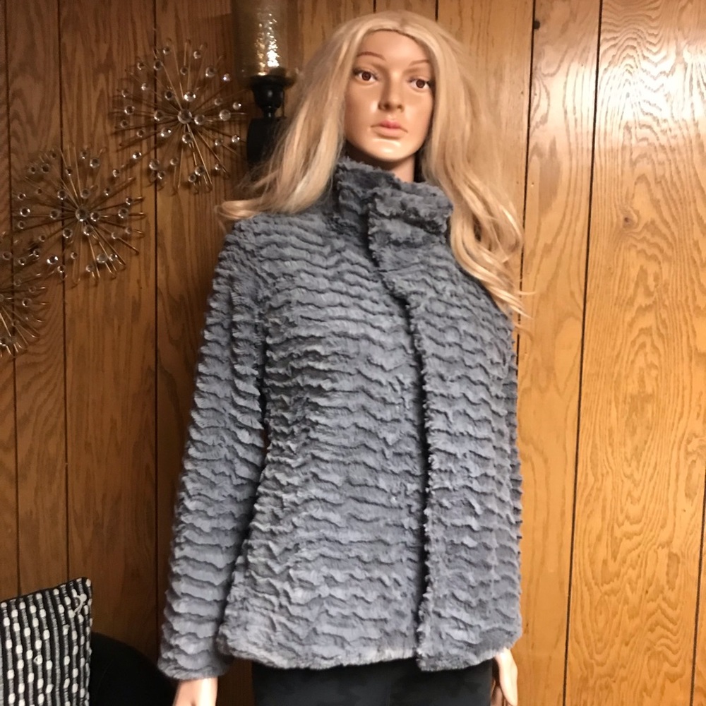 Patagonia" Pelage Gray Faux Fur Fleece Jacket - Picture 10 of 13